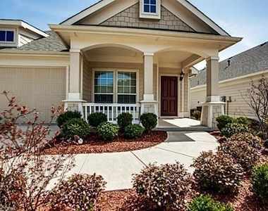 8928 Manana Street - Photo Thumbnail 1