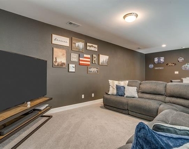2113 Domingo Drive - Photo Thumbnail 32
