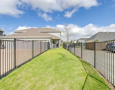 2113 Domingo Drive - Photo Thumbnail 34
