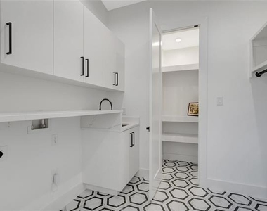 3720 Fairfax Avenue - Photo Thumbnail 14