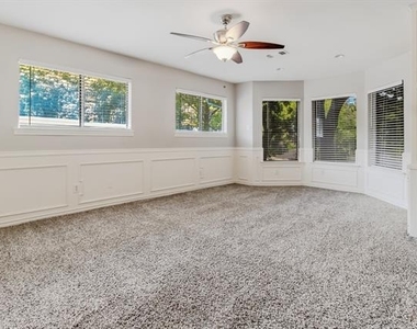 102 Pebble Beach Drive - Photo Thumbnail 15