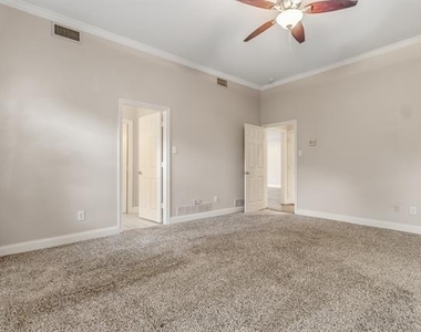 102 Pebble Beach Drive - Photo Thumbnail 19