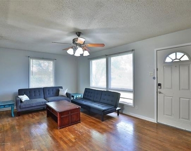 2109 Collins Avenue - Photo Thumbnail 1