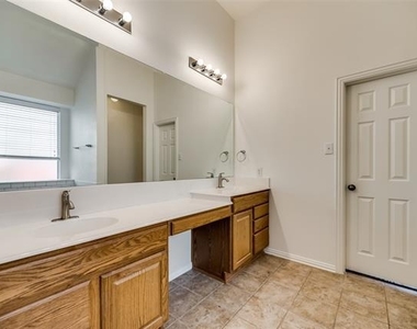 819 Rushmore Drive - Photo Thumbnail 23