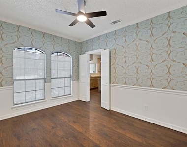 4219 Oak Springs Drive - Photo Thumbnail 2