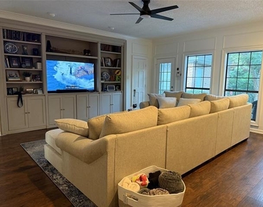 4219 Oak Springs Drive - Photo Thumbnail 6