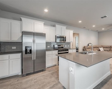 612 Capstone Circle - Photo Thumbnail 1