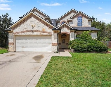 8660 Lariat Circle - Photo Thumbnail 1