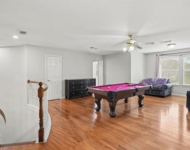 8660 Lariat Circle - Photo Thumbnail 17