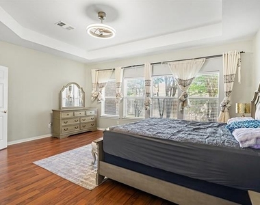 8660 Lariat Circle - Photo Thumbnail 23