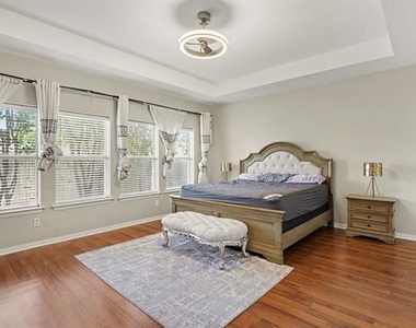 8660 Lariat Circle - Photo Thumbnail 21
