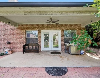 8660 Lariat Circle - Photo Thumbnail 37