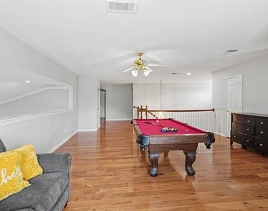 8660 Lariat Circle - Photo Thumbnail 19