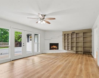 6031 Preston Crest Lane - Photo Thumbnail 7