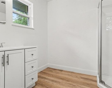 6031 Preston Crest Lane - Photo Thumbnail 16