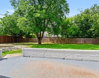 6031 Preston Crest Lane - Photo Thumbnail 19