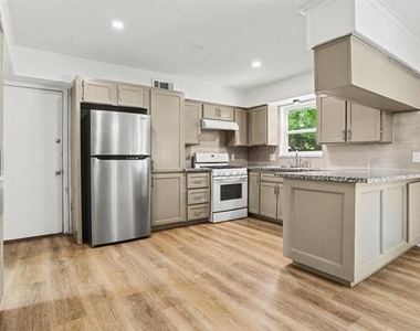 6031 Preston Crest Lane - Photo Thumbnail 12