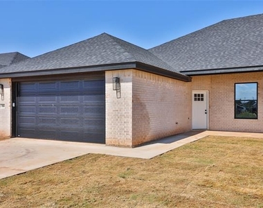 388 Kristie Path - Photo Thumbnail 33