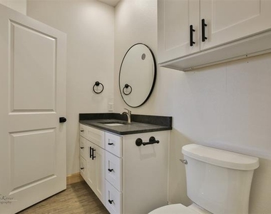 388 Kristie Path - Photo Thumbnail 23