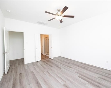 508 Chip Street - Photo Thumbnail 16