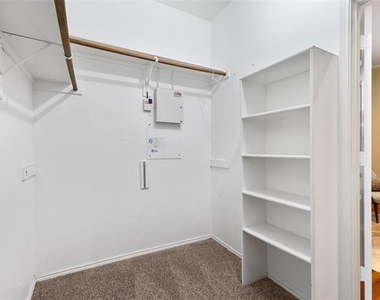 9750 Grassland Drive - Photo Thumbnail 17