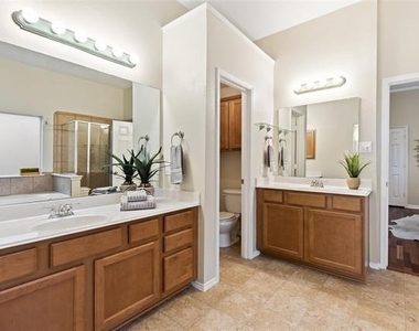 9750 Grassland Drive - Photo Thumbnail 14