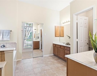 9750 Grassland Drive - Photo Thumbnail 16
