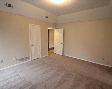 4108 Mesa Drive - Photo Thumbnail 14