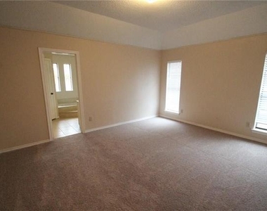 4108 Mesa Drive - Photo Thumbnail 13