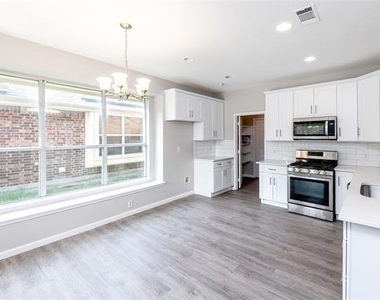 13598 Valley Mills Drive - Photo Thumbnail 7