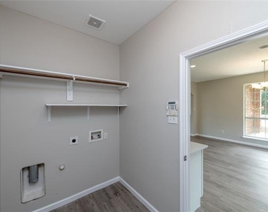 13598 Valley Mills Drive - Photo Thumbnail 10