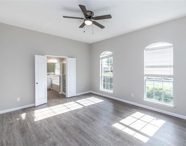13598 Valley Mills Drive - Photo Thumbnail 12