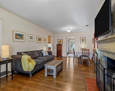 6312 Malvey Avenue - Photo Thumbnail 3
