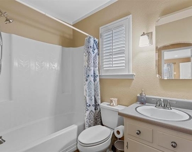 6312 Malvey Avenue - Photo Thumbnail 19