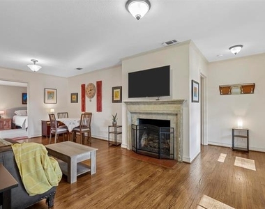 6312 Malvey Avenue - Photo Thumbnail 4