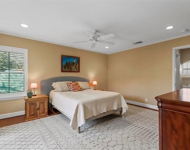 6312 Malvey Avenue - Photo Thumbnail 15