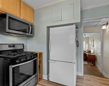 6312 Malvey Avenue - Photo Thumbnail 10