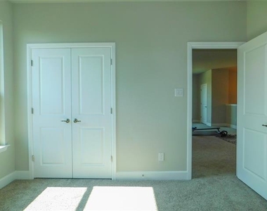 1021 Pitch Pine Street - Photo Thumbnail 22