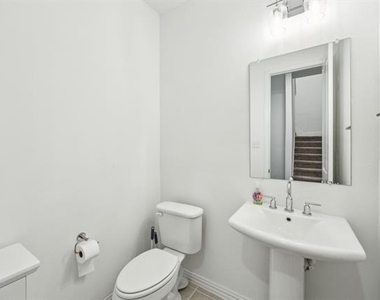3225 Switch Street - Photo Thumbnail 10