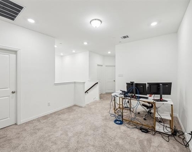 3225 Switch Street - Photo Thumbnail 19