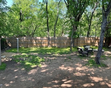 3921 Avenue H - Photo Thumbnail 1