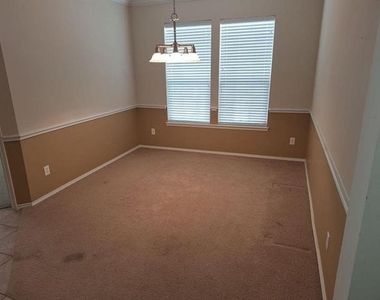 3600 Hickory Bend Trail - Photo Thumbnail 4