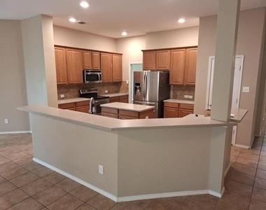 3600 Hickory Bend Trail - Photo Thumbnail 8