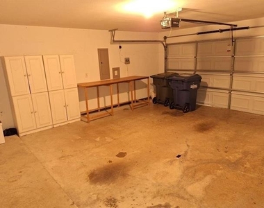 3600 Hickory Bend Trail - Photo Thumbnail 16