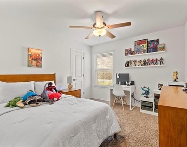 985 Alton Drive - Photo Thumbnail 18