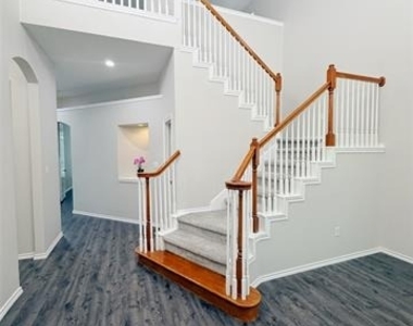 69 Cattail Pond Drive - Photo Thumbnail 7