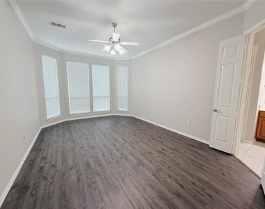 69 Cattail Pond Drive - Photo Thumbnail 14