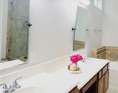 69 Cattail Pond Drive - Photo Thumbnail 15