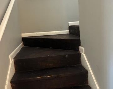 327 John Wesley Boulevard - Photo Thumbnail 7