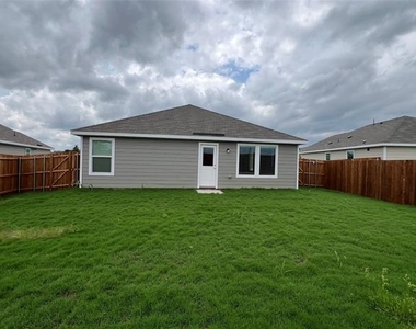 7954 Gus Wilson Drive - Photo Thumbnail 8